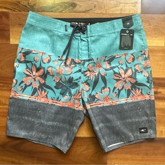 O’Neill Floral Board Shorts 20” - Picture 1 of 8